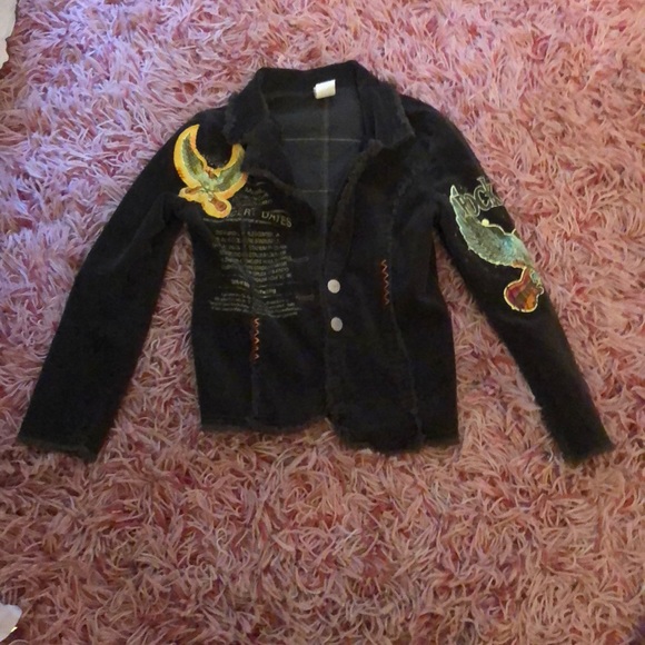 I am selling a dark green jean jacket - Picture 1 of 2